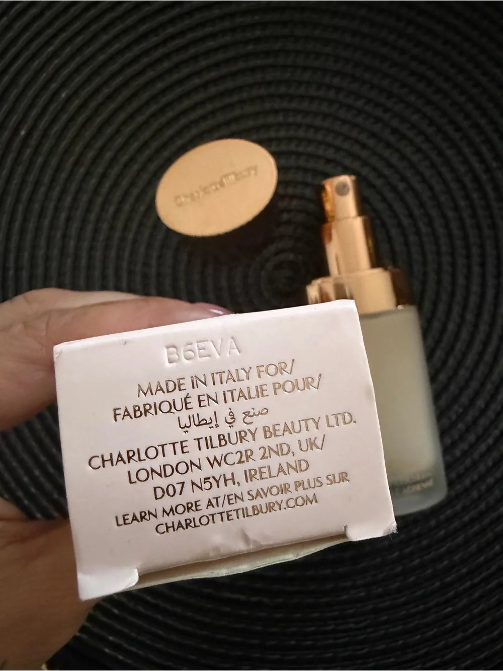Charlotte Tilbury Airbrush Flawless Foundation - Gold Bottle